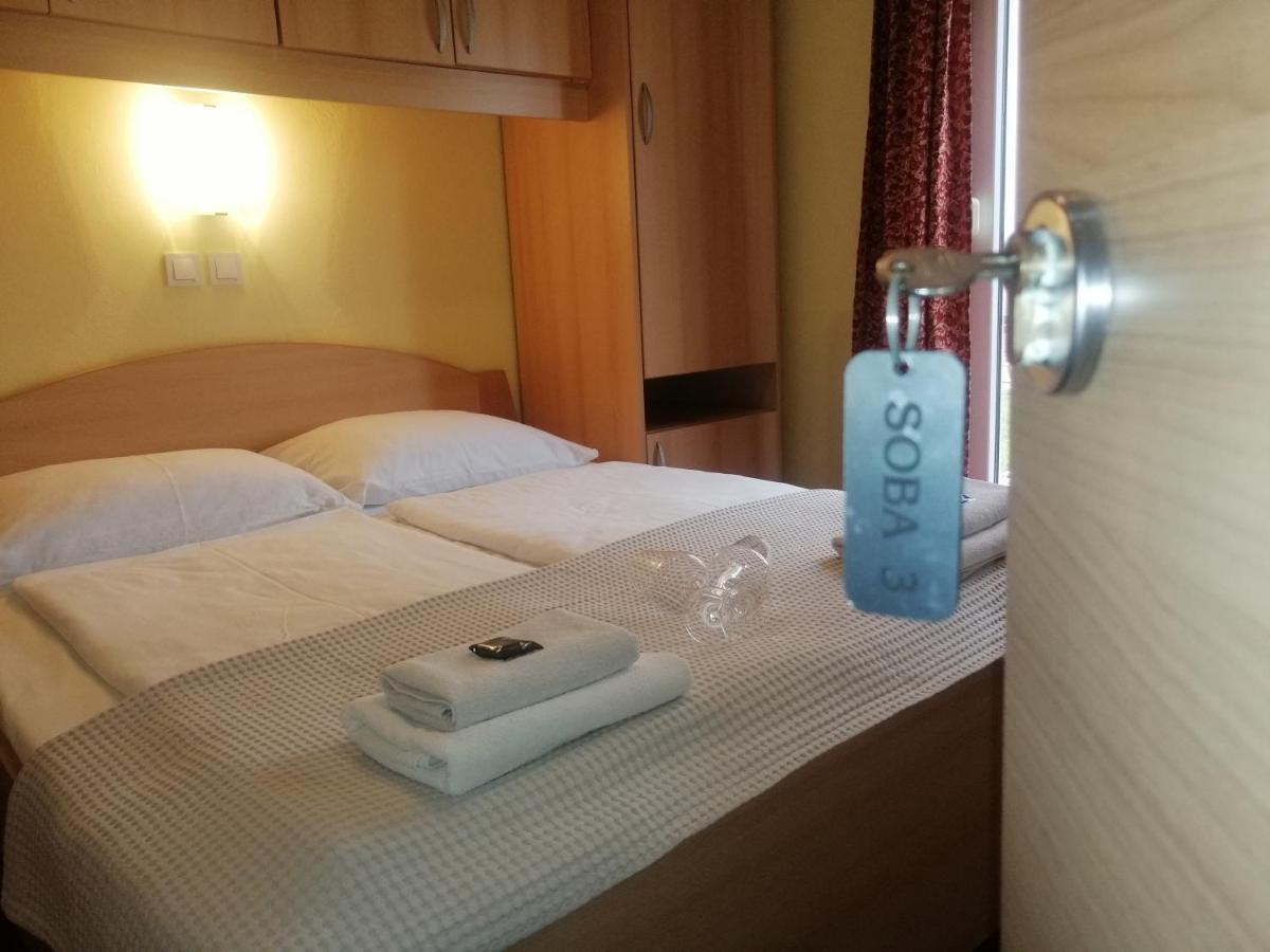 Apartmani Simon Lopar Pokój zdjęcie