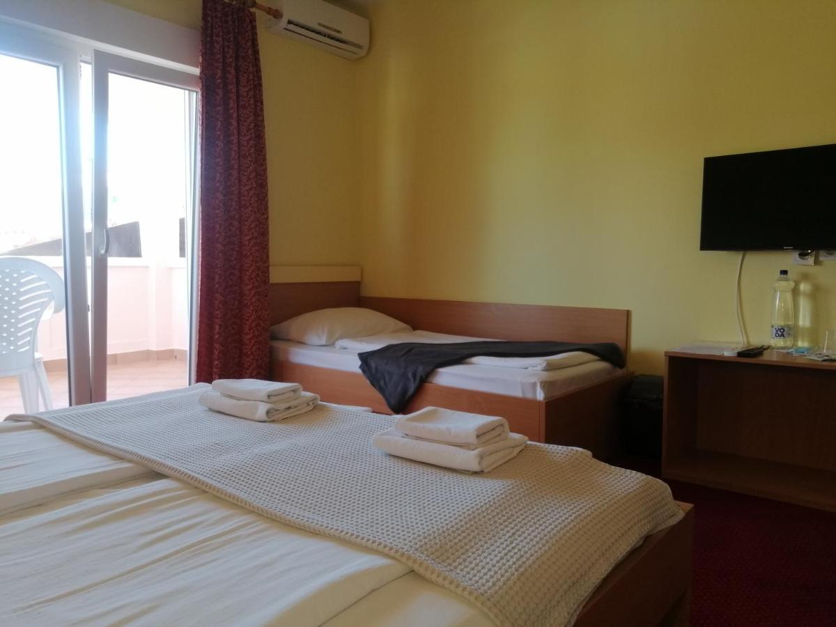 Apartmani Simon Lopar Zewnętrze zdjęcie