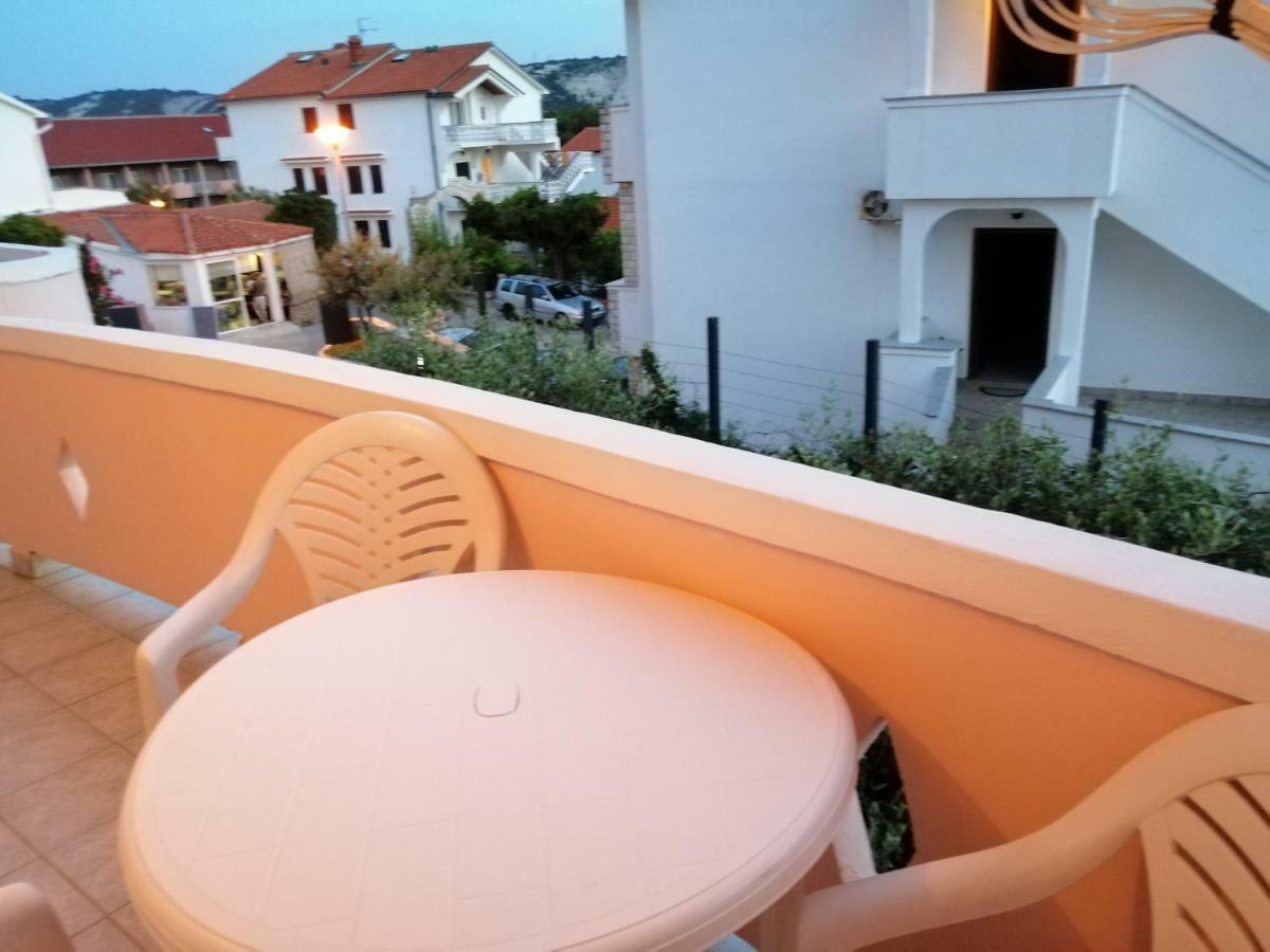 Apartmani Simon Lopar Zewnętrze zdjęcie